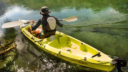 Kayak ATLANTI-KAYAKS ANGLER 4,30 Con timón y pedalera, con 1 Remo