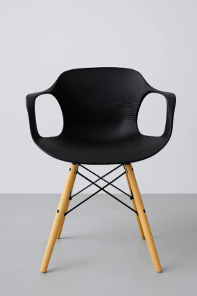 Juego De Mesa Y Sillas DAKOT Tipo Eames X4 Comedor Patas Madera