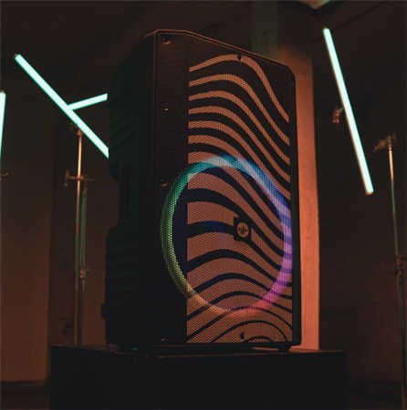 Parlante Torre STROMBERG Intense Pro 150w Luces Rgb Color Negro Profesional Wooferde 15"